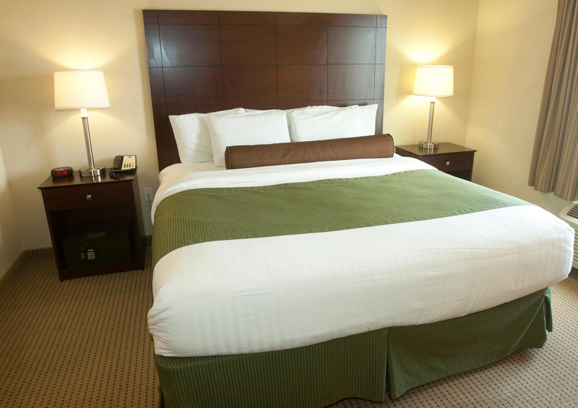 Cobblestone Inn & Suites - Langdon Habitación foto